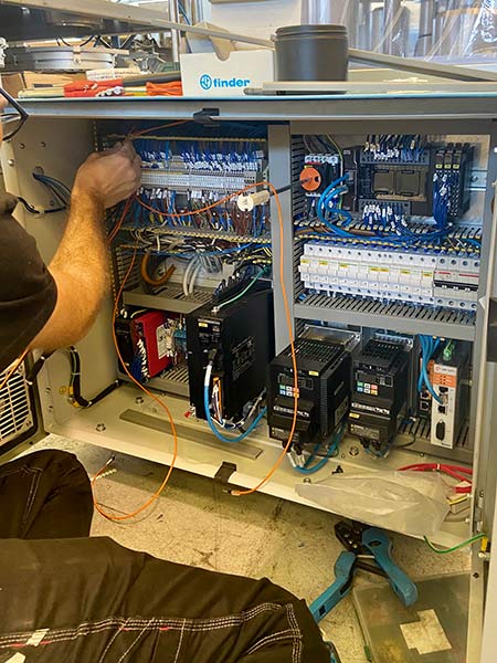 sede-operativa-di-1200-metri-quadri sede-operativa-di-1200-metri-quadri